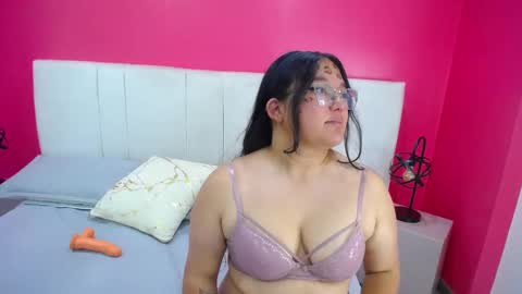 Miia colliins   online show from 10-09-25, 01:09