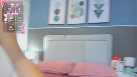 miia_cute18 online show from 04-28-26, 11:37