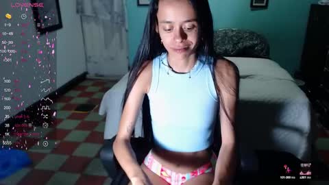Snapshot of miia_jensen chatting on 12-13-24, 04:33 MIA online show from 12-13-24, 04:33
