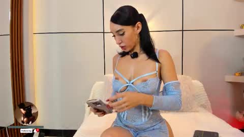 Snapshot of miia_parker_ chatting on 03-03-26, 12:33 online show from 03-03-26, 12:33