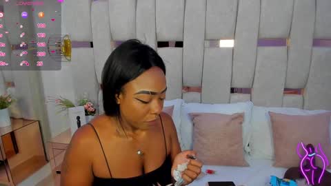 Miia Schwarz  online show from 01-18-25, 08:19