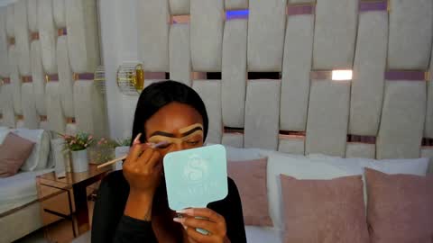 Miia Schwarz  online show from 01-26-25, 08:23