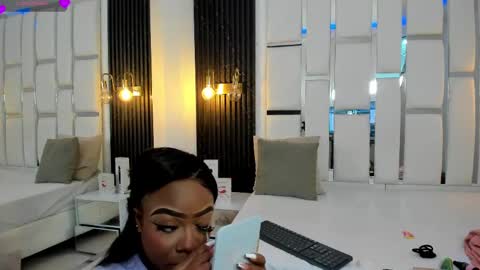 Miia Schwarz  online show from 10-01-25, 09:21