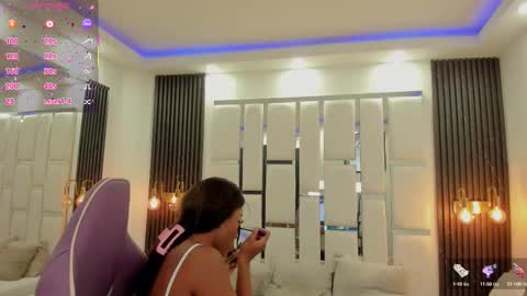 Miia Schwarz  online show from 10-13-25, 03:45