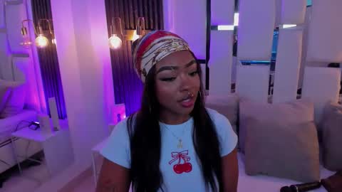 Miia Schwarz  online show from 10-16-25, 12:33