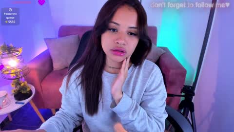 Snapshot of miiaa7_ chatting on 01-17-25, 02:08 Ma is my name I invite you to check out my wish list for my birthday online show from 01-17-25, 02:08