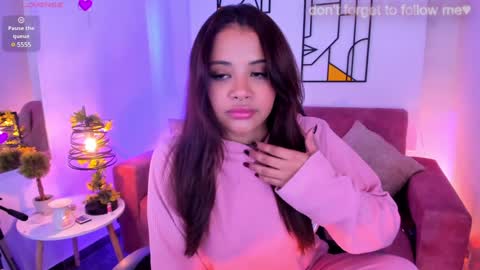 Snapshot of miiaa7_ chatting on 01-17-25, 08:11 Ma is my name I invite you to check out my wish list for my birthday online show from 01-17-25, 08:11