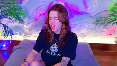 CALL ME MIA  online show from 04-25-26, 04:15