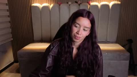 miiaa_evans1 online show from 07-11-26, 07:49