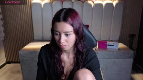 miiaa_evans1 online show from 08-08-26, 08:22