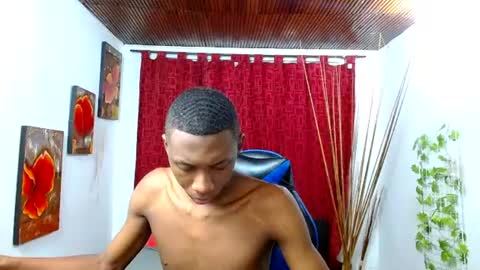 Snapshot of miilo18 chatting on 05-17-26, 05:42 milo online show from 05-17-26, 05:42