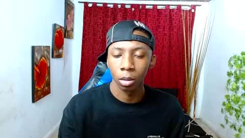 Snapshot of miilo18 chatting on 06-06-26, 07:40 milo online show from 06-06-26, 07:40
