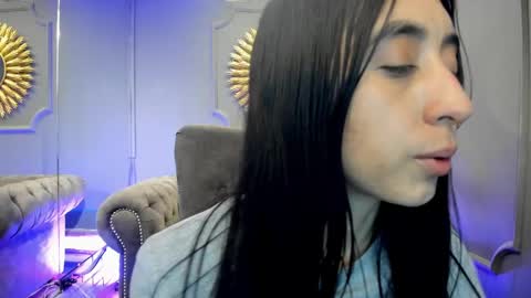 Snapshot of miilu__1 chatting on 01-18-25, 06:13 miilu online show from 01-18-25, 06:13