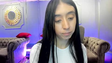 Snapshot of miilu__1 chatting on 02-15-25, 04:03 miilu online show from 02-15-25, 04:03