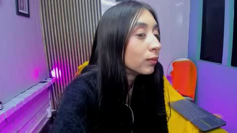 Snapshot of miilu__1 chatting on 09-09-25, 03:17 miilu online show from 09-09-25, 03:17