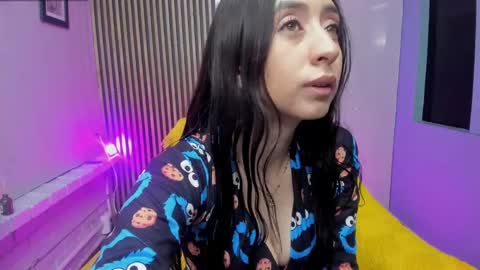 Snapshot of miilu__1 chatting on 09-19-25, 03:19 miilu online show from 09-19-25, 03:19