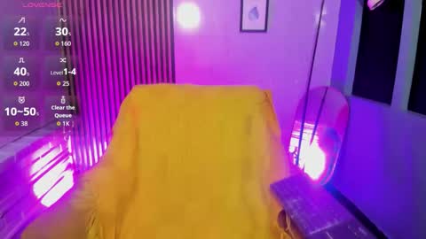 Snapshot of miilu__1 chatting on 03-05-26, 04:52 miilu online show from 03-05-26, 04:52