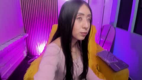 miilu  online show from 03-24-26, 03:22