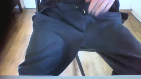 mik online show from 09-15-25, 01:11