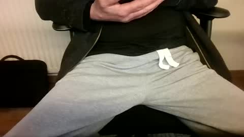 mik online show from 10-27-25, 11:47