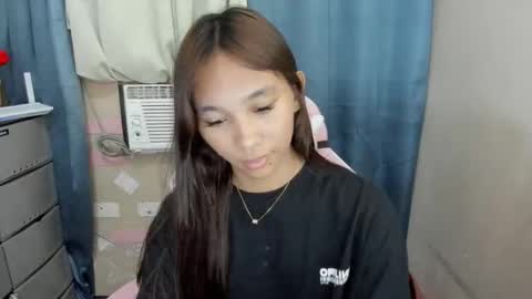 MIKA online show from 03-10-26, 06:46