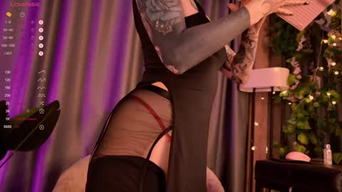 mika_moon_ online show from 12-13-24, 02:43