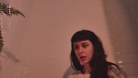 mika_moon_ online show from 10-02-25, 03:52