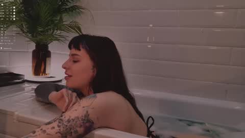 mika_moon_ online show from 12-03-25, 03:10