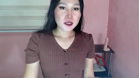 Snapshot of mika_oka chatting on 02-07-25, 09:26 Hi im Avah online show from 02-07-25, 09:26