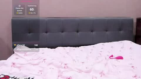 Mika online show from 06-11-26, 10:41
