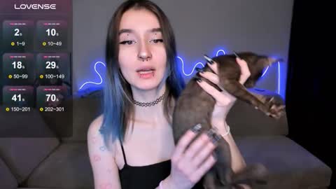 Mika online show from 01-19-26, 11:58