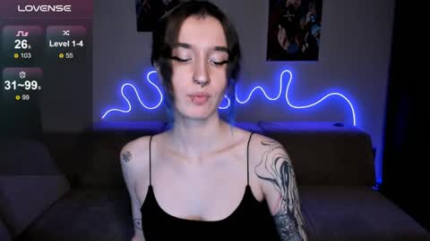 Mika online show from 03-29-26, 03:12