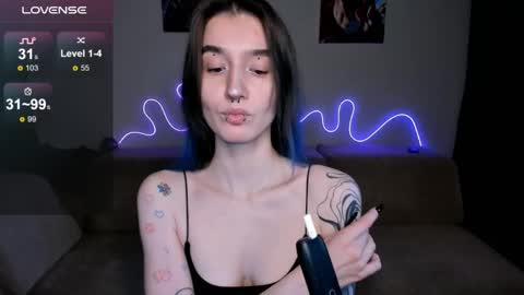 Mika online show from 04-27-26, 11:52