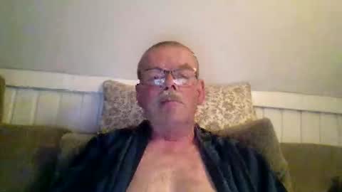 mikael42 online show from 05-05-26, 07:44