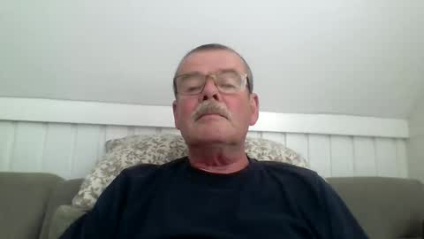 mikael42 online show from 05-23-26, 12:31