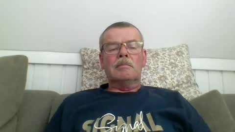 mikael42 online show from 06-02-26, 12:40