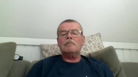 mikael42 online show from 06-06-26, 12:54