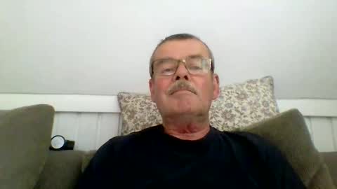 mikael42 online show from 06-07-26, 01:26