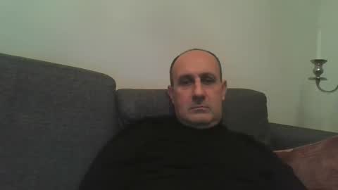 mikael_r52 online show from 02-06-26, 02:16