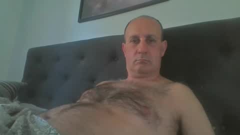 mikael_r52 online show from 05-18-26, 06:41