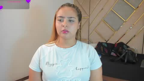 Snapshot of mikaelastonne chatting on 04-20-26, 06:42 Mikaela blondie bigass online show from 04-20-26, 06:42