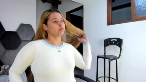 Snapshot of mikaelastonne chatting on 05-11-26, 06:49 Mikaela blondie bigass online show from 05-11-26, 06:49