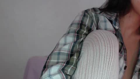 Snapshot of mikahdos chatting on 12-04-24, 12:25 SORAYA online show from 12-04-24, 12:25