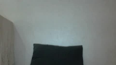 Snapshot of mikahdos chatting on 09-15-25, 08:31 SORAYA online show from 09-15-25, 08:31