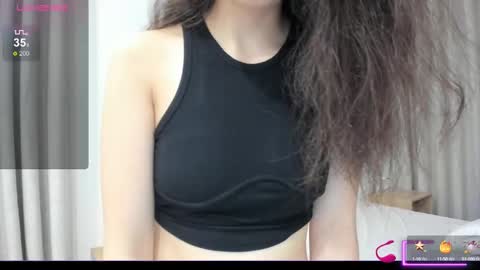Snapshot of mikakimura chatting on 12-11-24, 01:26 Miko now i live in Vietnam online show from 12-11-24, 01:26