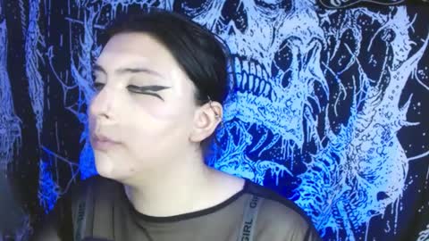 Mika online show from 10-03-25, 04:53