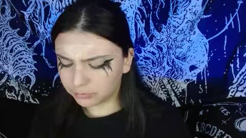 Mika online show from 10-17-25, 09:06