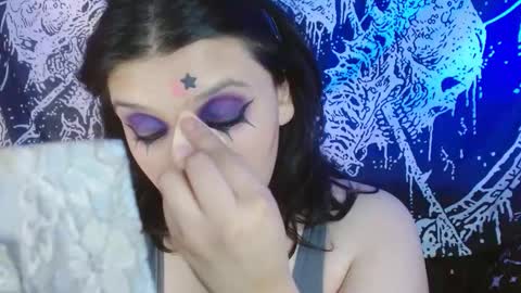 Mika online show from 11-09-25, 09:57