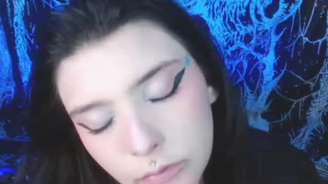 Snapshot of mikaskullcs chatting on 07-24-26, 10:19 Mika online show from 07-24-26, 10:19