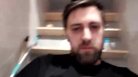 Mika online show from 02-24-25, 05:09